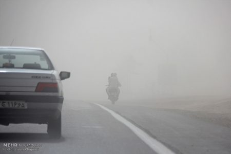 اختلال تردد در جاده کرمان – زاهدان به دلیل طوفان شن