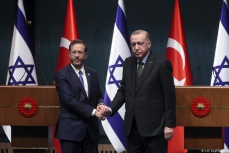 عادی‌سازی روابط ترکیه و رژیم صهیونیستی به زودی اعلام می‌شود