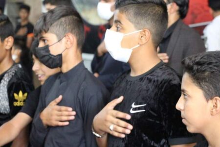 تجمع هیئت های مذهبی دانش آموزی فهرج در سوگواره احلی من العسل