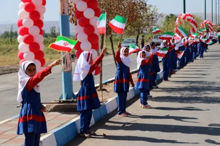 نرخ نامه لباس فرم مدارس شهر کرمان تشریح شد