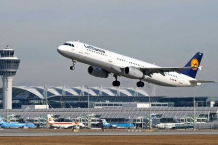 انتقاد از کمبود پرواز در فرودگاه کرمان