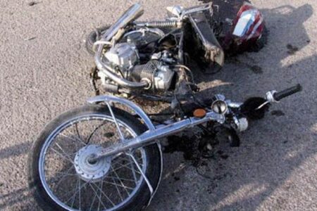 فوت دو نوجوان در حادثه برخورد پژو با موتورسیکلت در محور رفسنجان_کرمان
