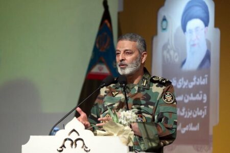 سرلشکر موسوی: نیروی زمینی ارتش تهدیدات پیش‌رو را ناکام کرده است