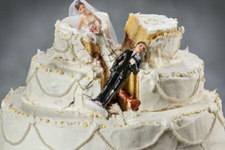 جشن طلاق، نمایش زوج‌های لاکچری نما /غربزدگی یا بحران هویت؟
