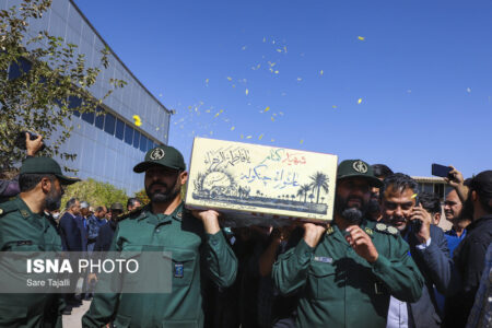 آیین استقبال از ۳ شهید گمنام دوران دفاع مقدس در کرمان