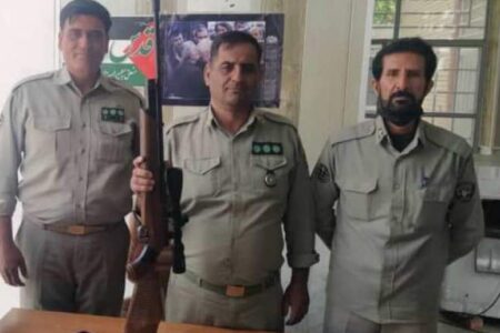 دستگیری دو گروه شکارچی غیر مجاز در رابر