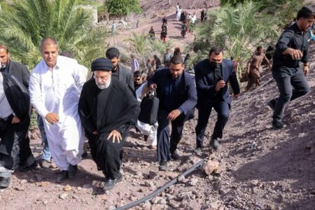برکت حضور رئیس‌جمهور در کرمان؛ ارتباط مخابراتی روستای صعب‌العبور تنگ‌شاه برقرار شد