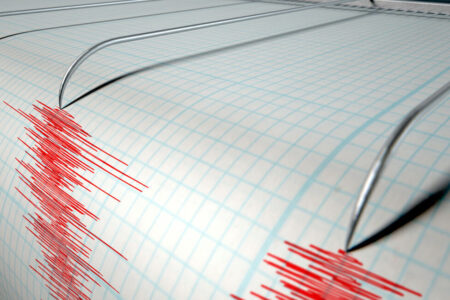 زلزله ۴.۳ ریشتری سیرچ کرمان خسارت نداشت