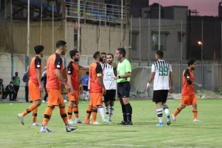 تیم فوتبال نفت مسجدسلیمان در برابر مس رفسنجان متوقف شد