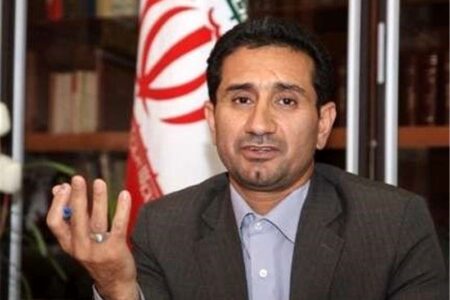 مدیرکل تعزیرات کرمان: نصب نرخ‌نامه در واحدهای صنفی الزامی است