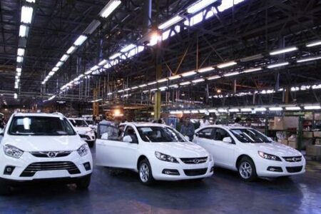 افزایش قیمت کارخانه‌ای خودرو شایعه است
