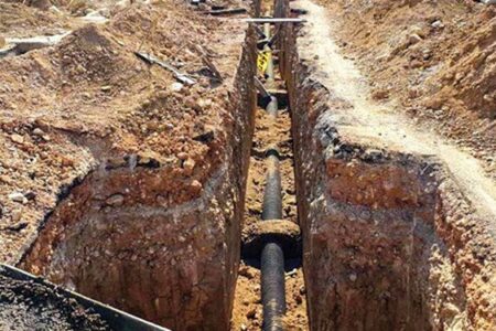 ریزش تونل چاه فاضلاب در کرمان/ امدادرسانی هلال‌احمر به ۲ کارگر محبوس شده
