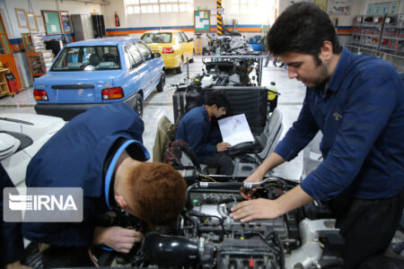 ۴۱ درصد دانش‌آموزان متوسطه دوم کرمان در مدارس فنی و حرفه‌ای تحصیل می‌کنند