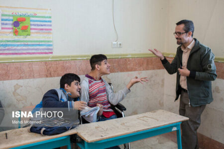 فعالیت ۱۲۷ مدرسه استثنایی در کرمان/ آغاز ساخت یک مرکز اوتیسم