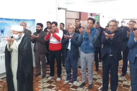 نماز وحدت ادارات در دانشگاه آزاد کوهبنان برگزار شد