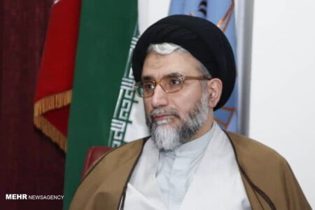 وزیر اطلاعات به مرقد شهید سلیمانی ادای احترام کرد