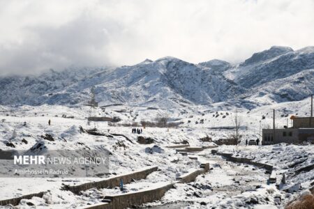 بارش برف در کرمان/ کاهش دما ادامه دارد