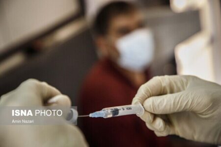 طرح واکسیناسیون اتباع خارجی در عنبرآباد آغاز شد