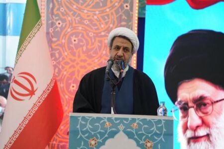 شهید سلیمانی از رهبری و مردم مدال افتخار گرفت