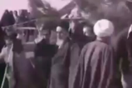 فیلم| سخنان تاریخی امام خمینی(ره) در بدو ورود به ایران