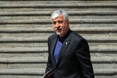 رئیس اورژانس کرمان: حال وزیر ورزش وخیم است/ احتمال جراحی سجادی در دست بررسی است
