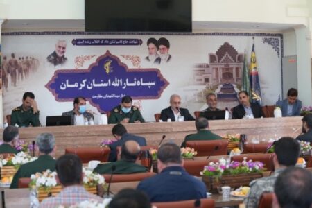 پاسداری از انقلاب اسلامی مدال افتخار است
