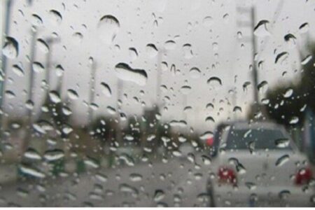 بارش باران در استان کرمان/ طوفان ادامه دارد