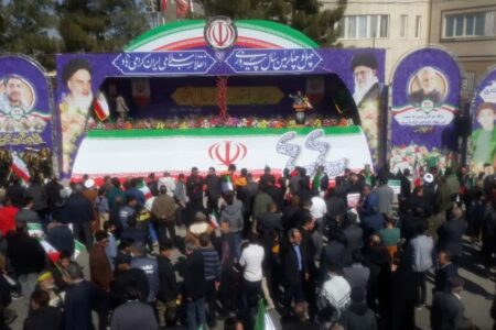 حضور گسترده مردم دیار شهید سلیمانی در راهپیمایی ۲۲ بهمن