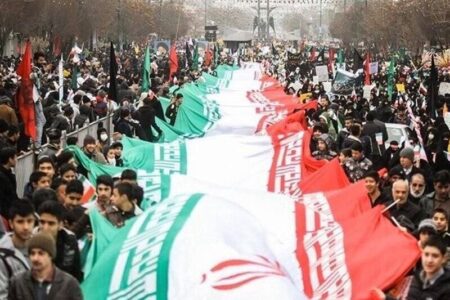 راهپیمایی سراسری ۲۲ بهمن ۱۴۰۱ در سراسر کشور آغاز شد