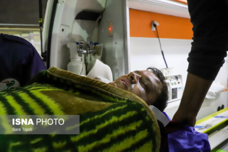 انتقال مصدومان حادثه سقوط بالگرد به بیمارستان شهید باهنر کرمان