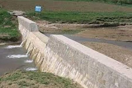 پروژه آبخیزداری شهرستان منوجان به بهره‌ برداری رسید