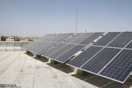 برق پنل‌های خورشیدی تا ۱۶ برابر قیمت برق خریداری می‌شود