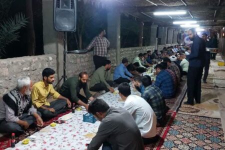 ضیافت افطاری در مزرعه گردشگری حنای شهر شهداد
