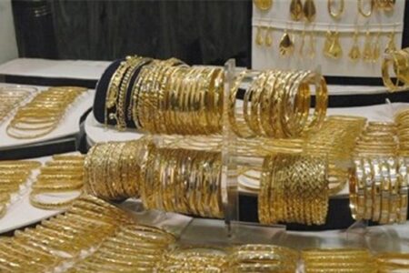 کشف بیش از ۶۰ میلیارد طلای قاچاق از سه طلافروشی در سیرجان