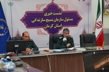تلاش بسیج سازندگی برای آسفالت راه‌های روستائی و برچیدن مدارس کانکسی استان کرمان
