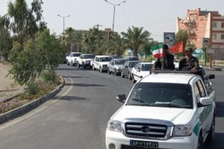 رژه خودرویی به مناسبت سوم خرداد در رودبار جنوب برگزار شد