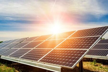 کلنگ‌زنی اولین شهرک تخصصی خورشیدی کشور در شهرستان بافت