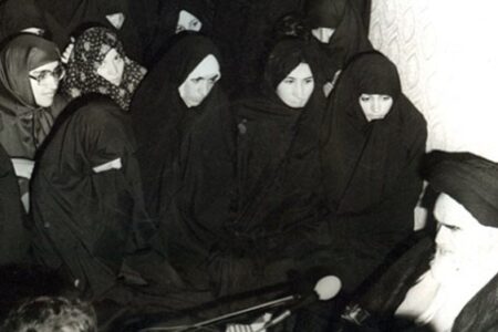 جمهوری اسلامی به زن آگاهی و فرصت تحصیل داد