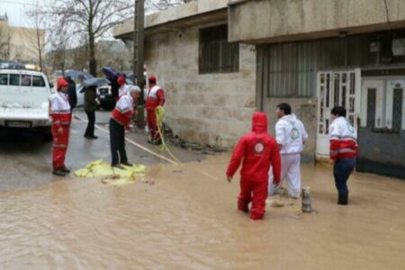 وقوع سیل در ۶ شهرستان کرمان/ امدادرسانی هلال احمر به بیش از ۴۰۰ نفر