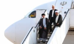 رئیس‌جمهور وارد فرودگاه رفسنجان شد