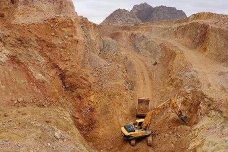 بیکار شدن ۹۰۰ معدنکار در کوهبنان
