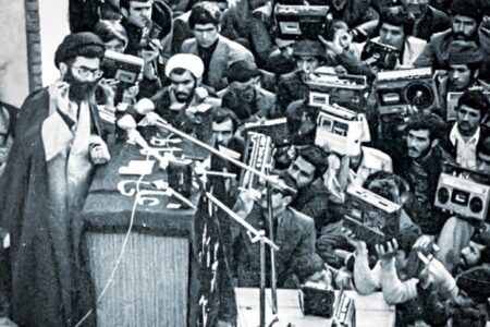 ترور امام خامنه‌ای توسط منافقین انتقام از انقلاب اسلامی بود
