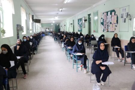 تجهیز حوزه های امتحانات نهایی استان کرمان با اعتباری بالغ بر ۶ میلیارد ۶۵۰ میلیون تومان