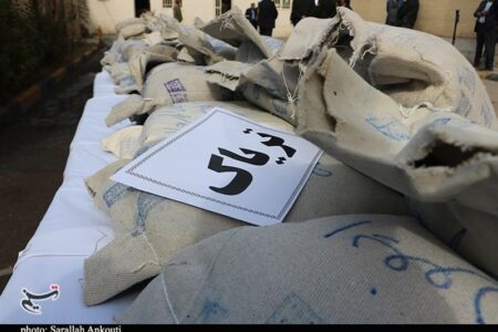 ناکامی قاچاقچیان در انتقال محموله ۷۳۴ کیلوگرمی تریاک در فاریاب