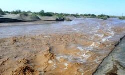 سیلاب، محور فاریاب – کهنوج را مسدود کرد