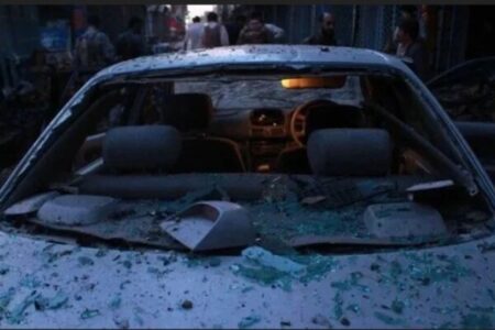 خودروی حامل بنزین قاچاق در شهر کرمان منفجر شد