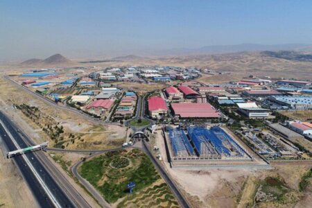 کمبود آب در شهرک‌ها و نواحی صنعتی کرمان