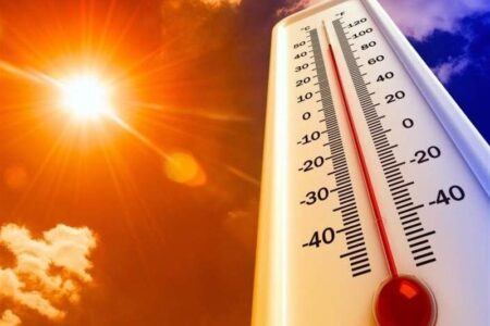 گرمای بی‌سابقه در شهداد کرمان/ موج گرما به ابتدای تابستان منتقل شد
