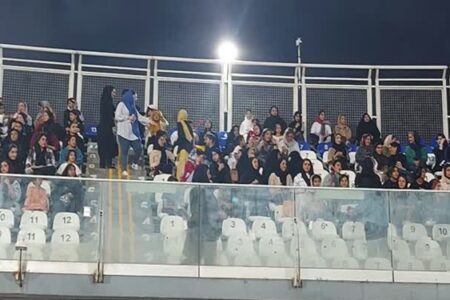 اولین بازی گل‌گهر با حضور تماشاگران زن در ورزشگاه شهید سلیمانی سیرجان