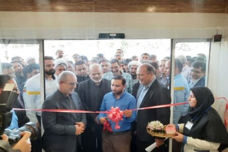 افتتاح بیمارستان ۴۲ تختخوابی و پل تقاطع غیرهمسطح انار با حضور وزیر کشور